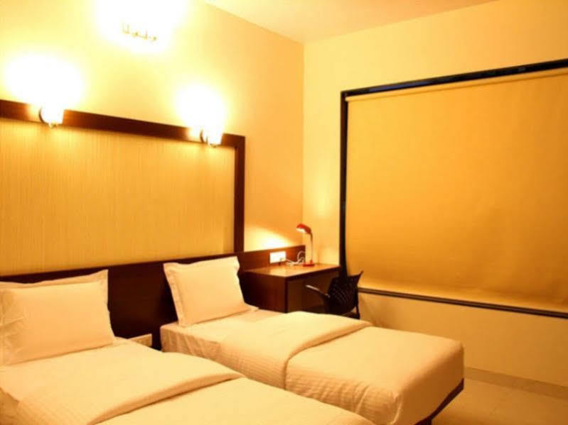 Eco Inn Pune Exterior foto